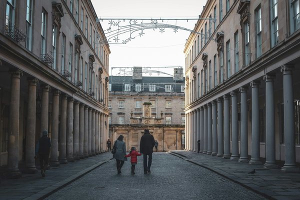 How can you find budget-friendly guided tours of the historic sites in Bath?