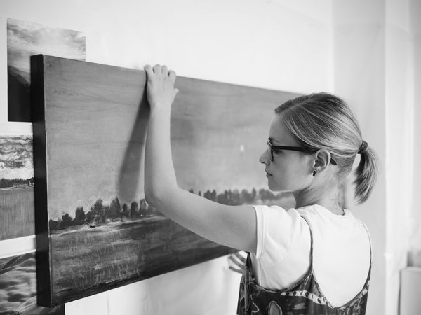 Where can tourists participate in workshops on the history of British blacksmithing?